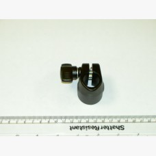 R144,06. Bottom Clamp